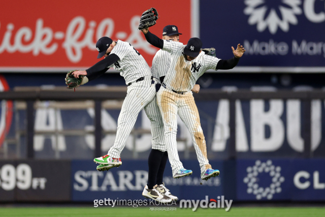 ALCS 2차전을 승리한 뒤 세리머니를 펼치는 양키스 선수들. /게티이미지코리아