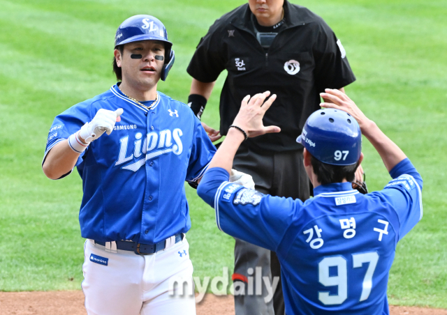 19일 오후 서울 잠실야구장에서 진행된 