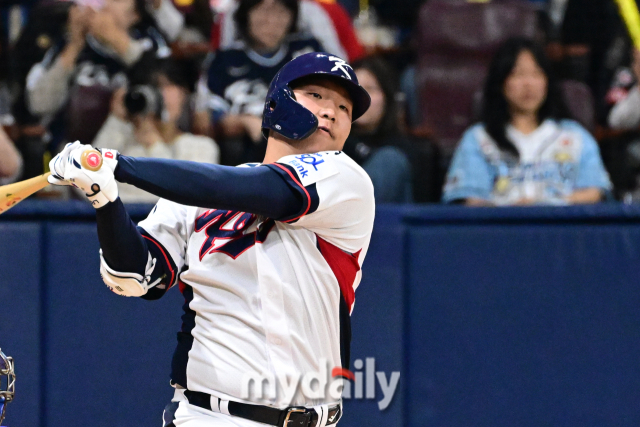 2024 세계야구소프트볼연맹(WBSC) 프리미어12 대표팀 문보경./마이데일리